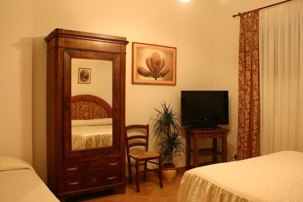 B&B Le Palme Bassano Romano Buitenkant foto